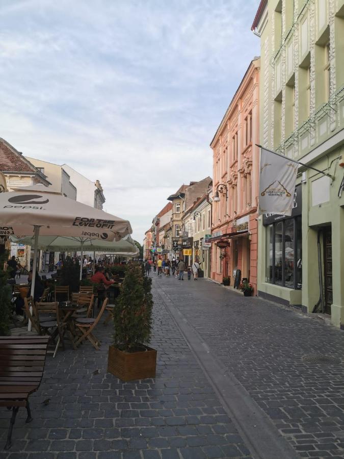 Central Petit Room Brasov Ngoại thất bức ảnh